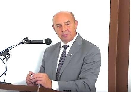 Stuczyk Stąpam twardo po ziemi