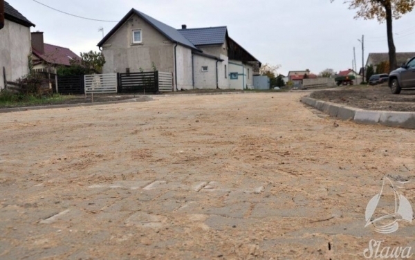 Kolejny etap drogi w Lubogoszczy