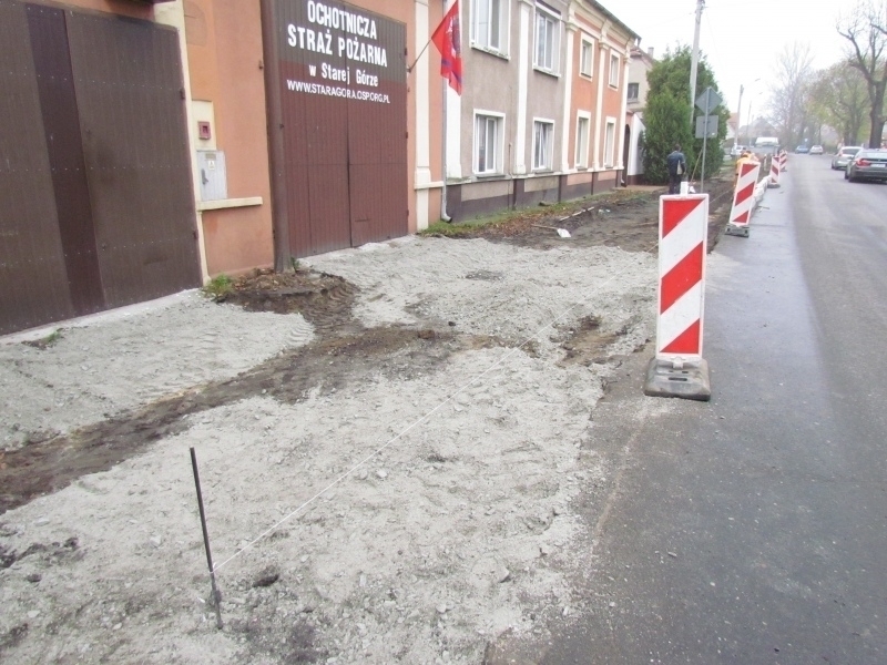 Budowa chodnika w Starej Górze