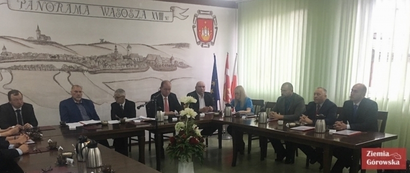 Niedźwiedź Obiecuję pełne zaangażowanie. Sesja inauguracyjna