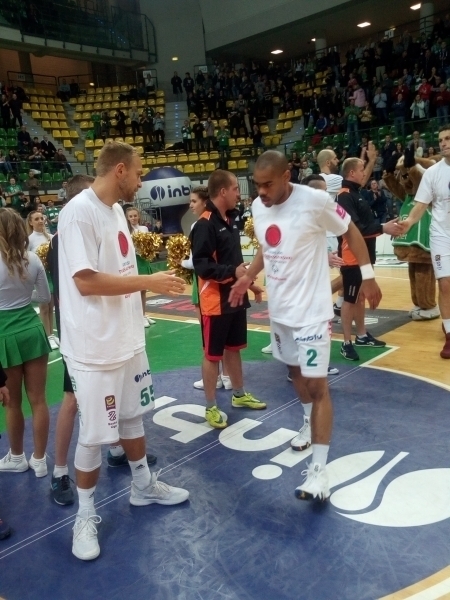 Zawodnicy Olimpiad Specjalnych z SOSW na meczu ligowym w Zielonej Górze