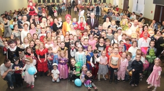 Karnawałowy bal przebierańców dla dzieci 