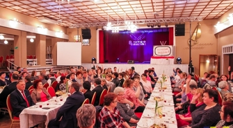 Dzień Kobiet na sali wiejskiej w Brennie