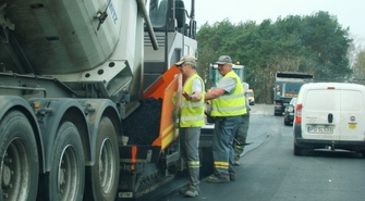 Utrudnienia na drodze w Bukówcu Górnym