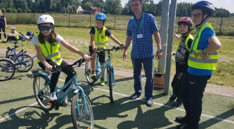 Uczniowie z Jezierzyc Kościelnych z medalami turnieju wojewódzkiego