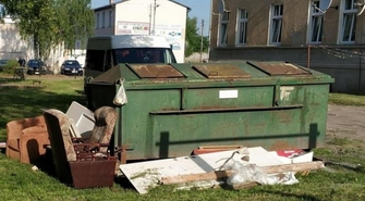 Zmienić strategię i zamiast zwracać uwagę burmistrzowi, zaapelować do mieszkańców