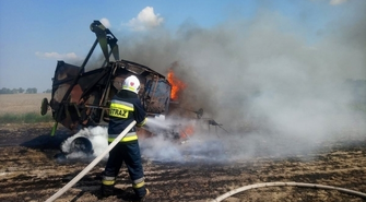 Paliło się w Mierzejewie, strażacy maja pełne ręce pracy
