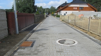 Ciąg pieszo - jezdny w Nowych Tłokach