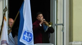 Przemysław Knieć zagrał hejnał Wschowy w Lublinie