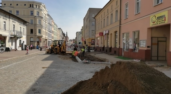 Na Słowiańskiej na razie powstaje chodnik