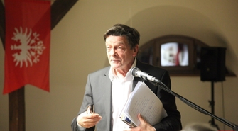 Wykład profesora Hładkiewicza. Obchody 100-lecia Wiecu Polskiego