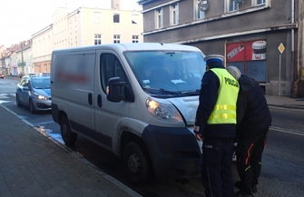 W centrum Wschowy potrącono kobietę. Z poważnymi obrażeniami ciała trafiła do szpitala