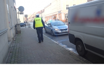 W centrum Wschowy potrącono kobietę. Z poważnymi obrażeniami ciała trafiła do szpitala