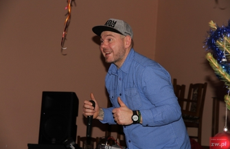 Choinkowy bal z Mikołajem