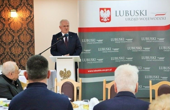 Małgorzata Gośniowska - Kola i Krzysztof Rękoś odebrali medale Pro Patria