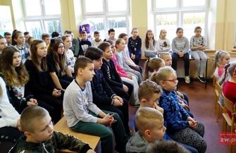 Funkcjonariusze o bezpieczeństwie w trakcie ferii