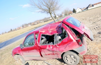 Samochód wypadł z trasy