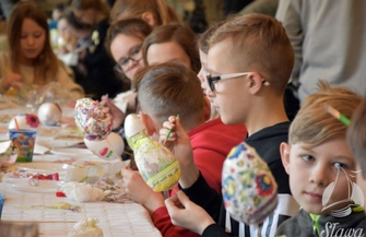 Pomalowali i usmażyli jajka