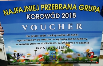 Przebrali się i wygrali voucher