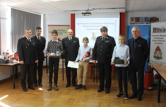 Ta młodzież o zapobieganiu pożarom wie wiele