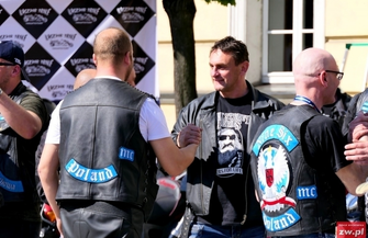 Motocykliści dzieciom na wschowskim Rynku