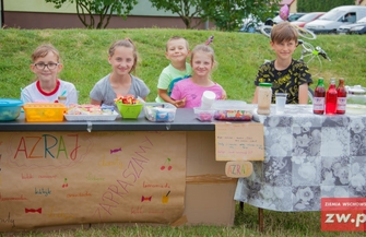 Wspomóż młodych kibiców - kup lemoniadę