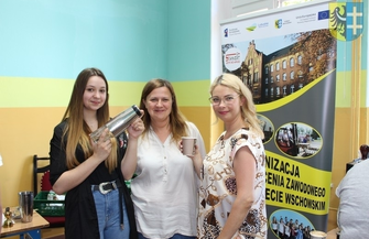 Zakończyli kurs kelner-barman