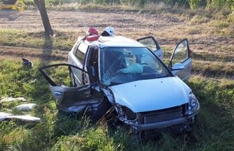 Zderzenie czołowe na krajowej 12. 53-latka przetrasportowana do szpitala.