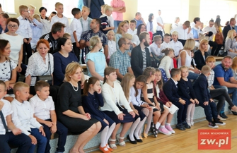 Inauguracja roku szkolnego w SP3 Nauka jest jak niezmierne morze