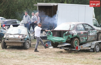 Ryk silników nad Sławą