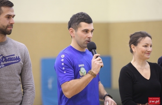 Skuter inwalidzki dla Łukasza. Nie zauważają tylko problemów ale je rozwiązują