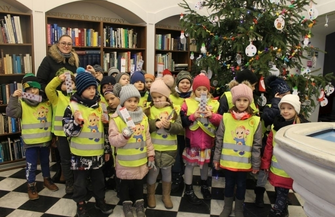 Przedświątecznie we wschowskiej bibliotece