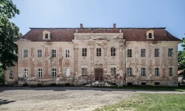 Co z pałacem w Sicinach