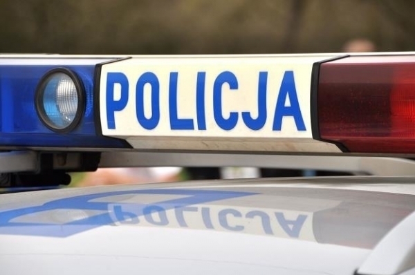 Dachował w okolicach Osowej Sieni
