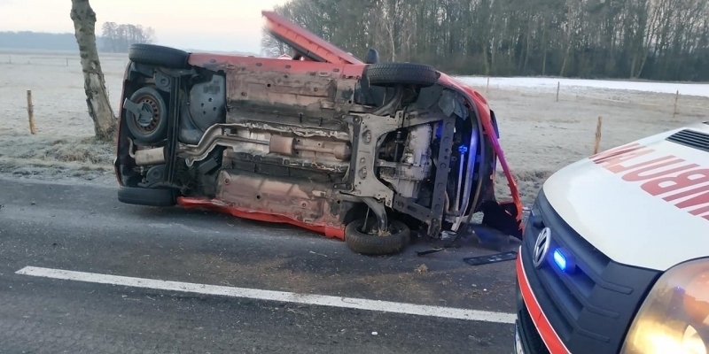 Wypadek na drodze wojewódzkiej