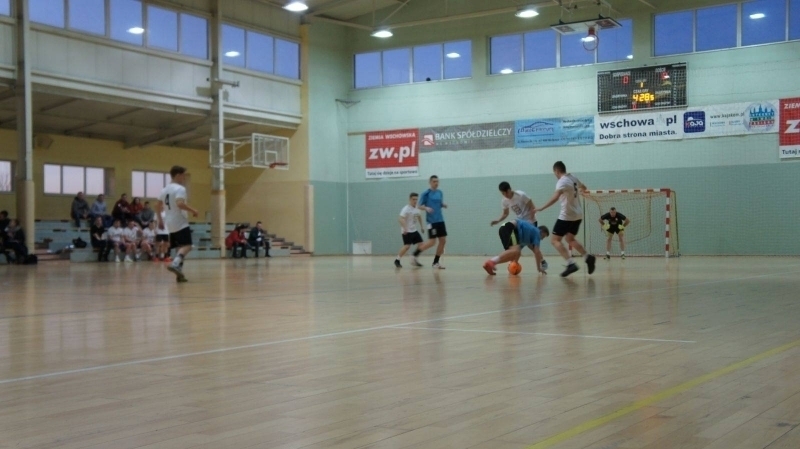Piątka Siedlnica wygrywa turniej halówki i zagra w wojewódzkim finale