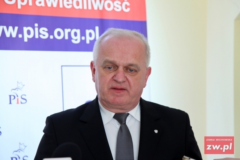 Wojewoda Dajczak i poseł Ast o propozycjach programowych PiS. Lubuskie z dużymi środkami na drogi gminne i powiatowe
