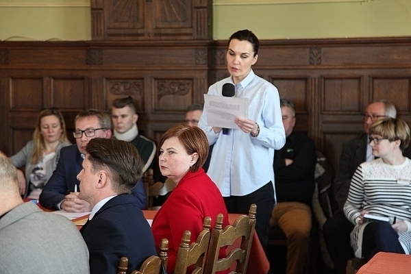 150 tysięcy na Wschowę bez smogu. Decyzja należy do radnych