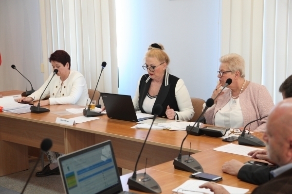 Mieszkańcy czekają na budowę chodników w Tylewicach i Przyczynie Górnej