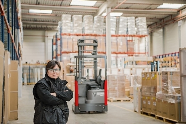 Wózek widłowy boczny reach-truck - niezawodny i wydajny Gdzie kupić najtaniej