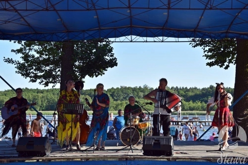 Kresowa niedziela nad jeziorem
