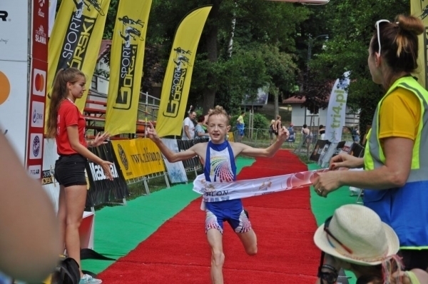 Najmłodsi próbowali sił w sławskim triathlonie