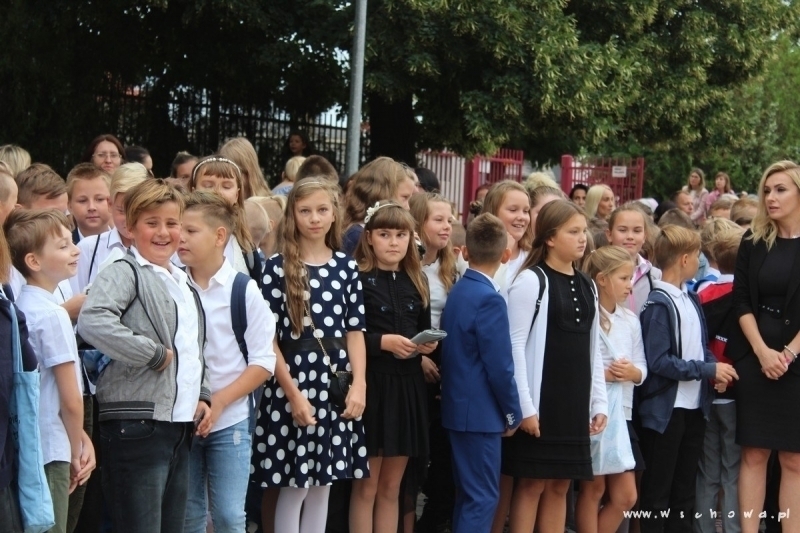 Szkoła Podstawowa nr 2 - Uroczyste rozpoczęcie roku szkolnego