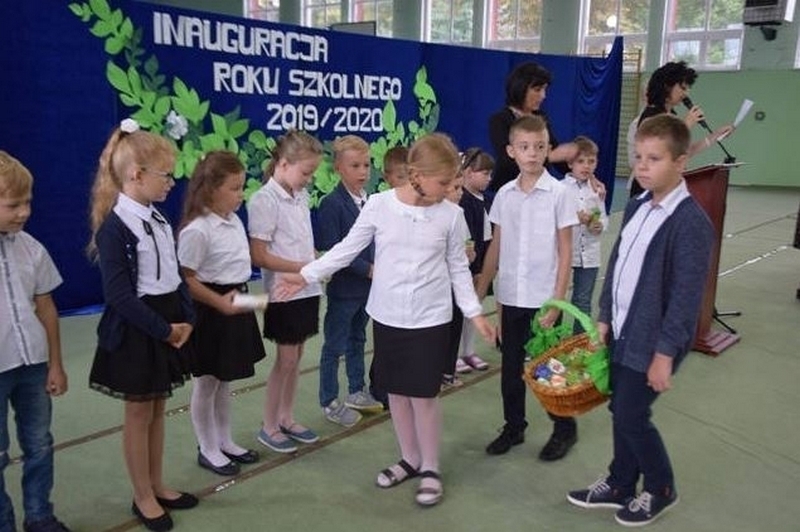 Rozpoczęcie roku szkolnego w Szkole Podstawowej nr 3