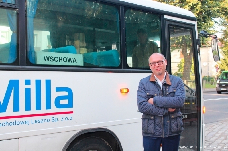 Autobusy dowożące dzieci do szkół podstawowych są dostępne dla wszystkich