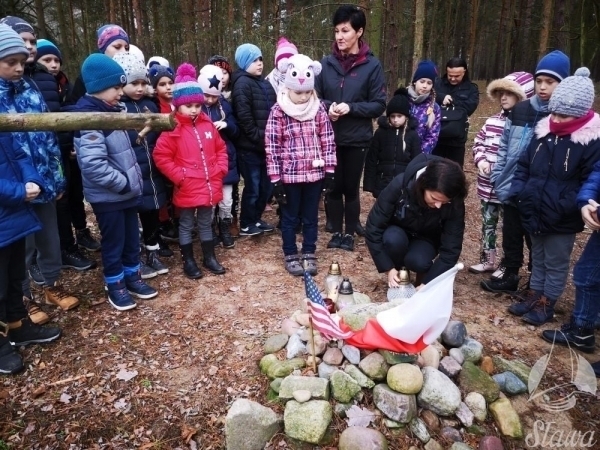 Odwiedzili miejsca pamięci