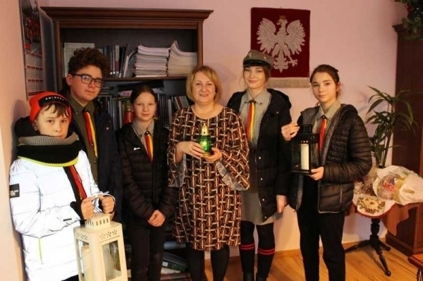 Betlejemskie Światło Pokoju w Urzędzie