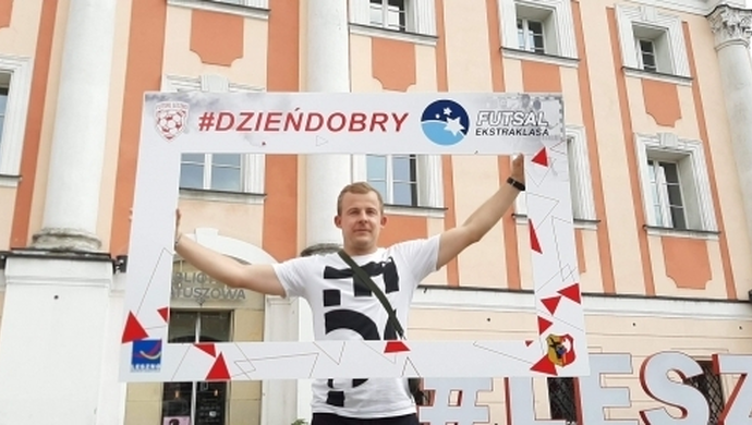 Budowę składu zakończyli z przytupem 