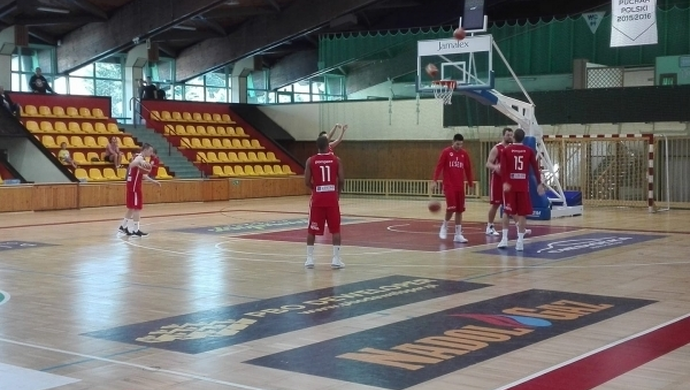 Puchar Prezydenta Miasta Leszna pojechał do Krosna