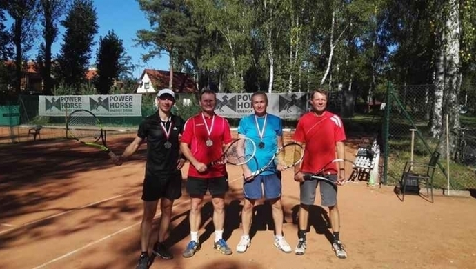 Rozgrywki tenisowe na koniec lata